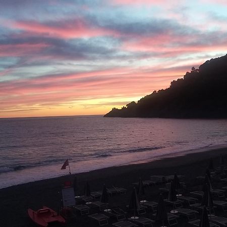 Suite Riomaggiore Exteriör bild